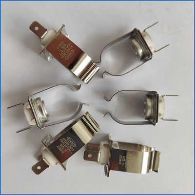 6.3mm vertikaler keramischer bimetallischer Thermostat 10A 250V 92C Berg-KSD301 für G18 Bohrrohrklemme